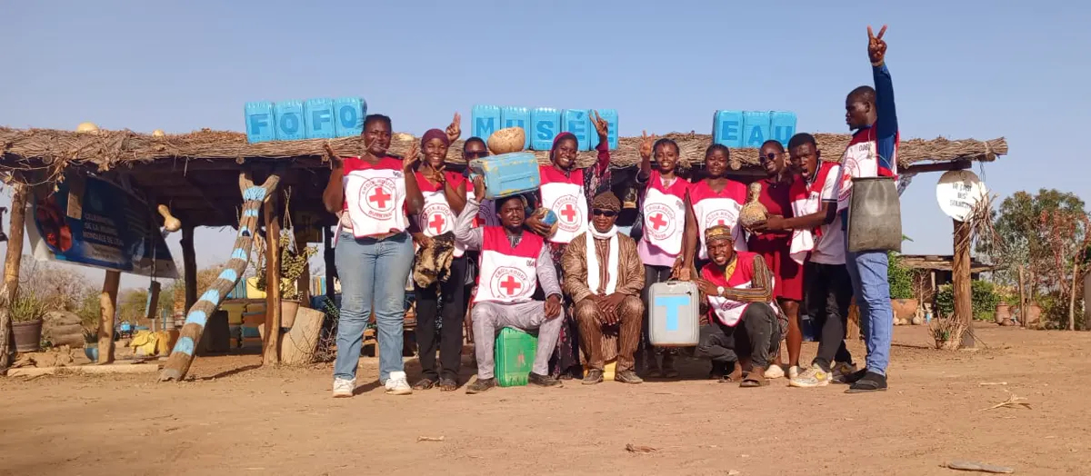 Photo de l'article : Des volontaires de la Croix-Rouge burkinabè visitent le Musée de l’Eau
